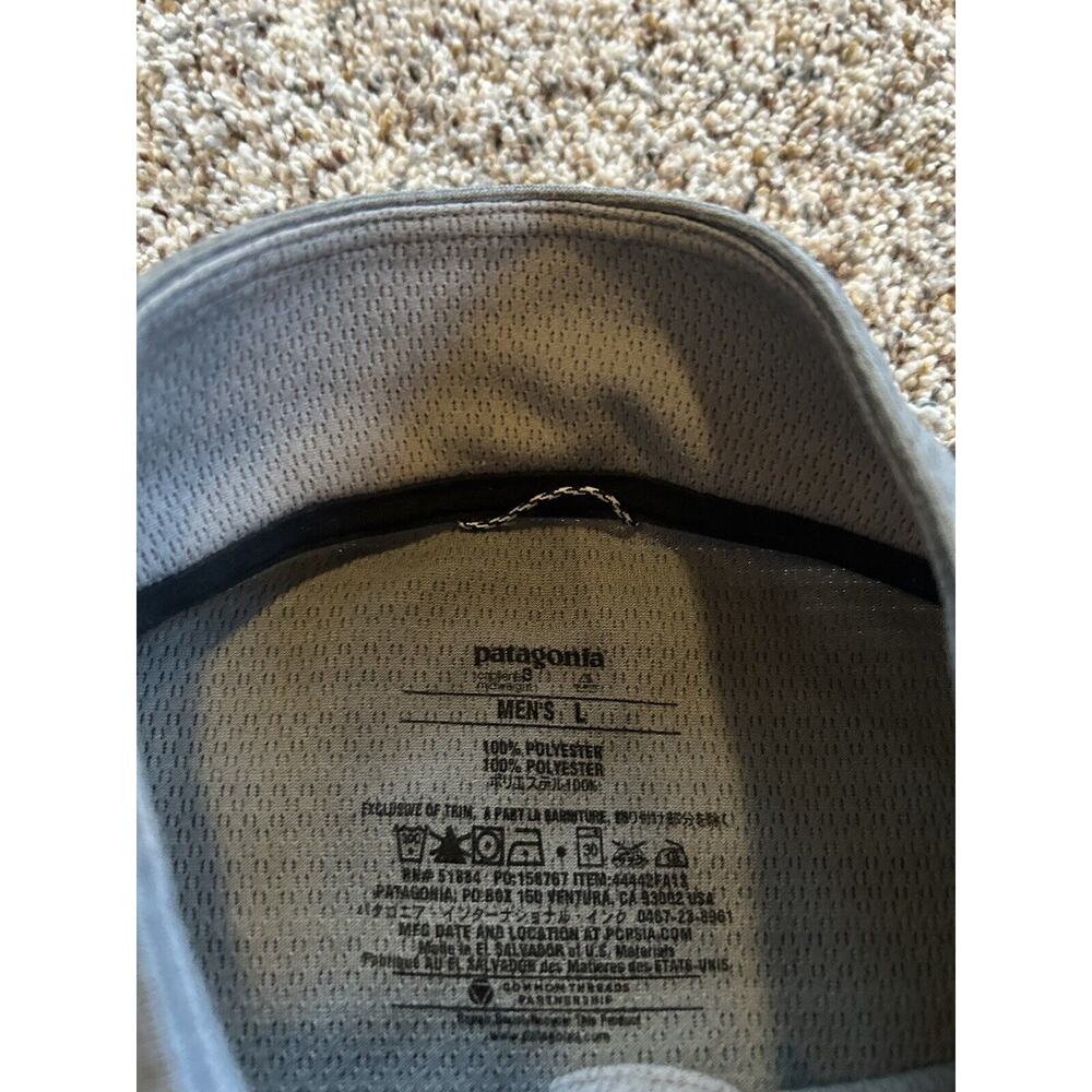 Patagonia sz L Men’s Shirt 1/2 Zip Pullover Stripes Gray Thumb Loops E24 - Picture 3 of 9